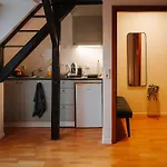 Rooftop-Apartment Zentral Gelegen In Duesseldorf